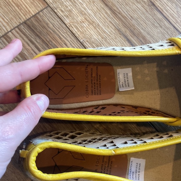 Cobra Society flats made with wool and leather: Bohemian, Folk, Naturalist - Picture 9 of 9